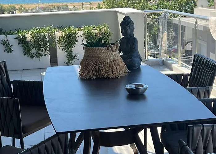 Sea View Residence By Md